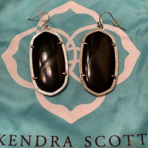 Kendra Scott Danielle earring
